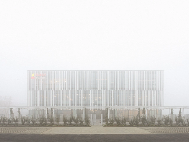 Flash电池总部 / Studio Bocchi - 建筑图, 办公设施, 表皮