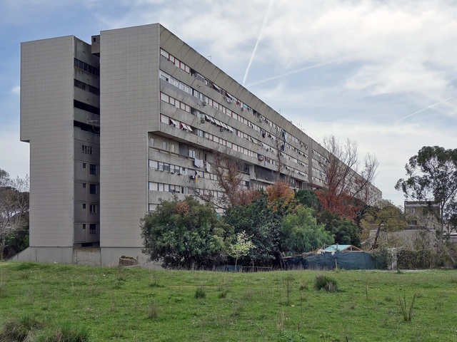 Un kilómetro de viviendas: la historia del complejo residencial Corviale en Roma - Imagen Principal