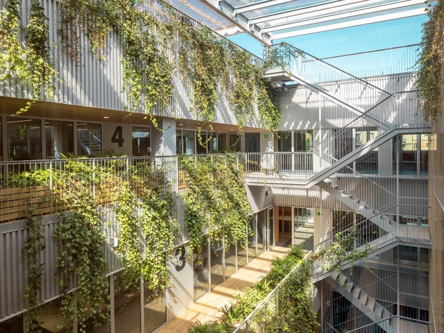 Sede do Médicos Sem Fronteiras em Barcelona / Batlleiroig - Fotografia de Exterior, Edifícios Institucionais, Fachada
