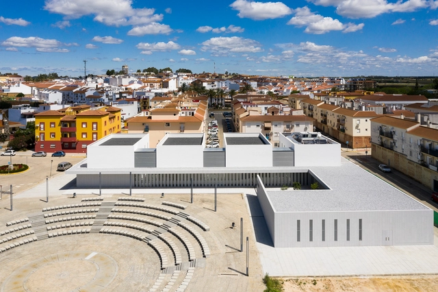 Health Center at Gibraleón / Javier Terrados Estudio de Arquitectura - Exterior Photography,  Healthcare Center