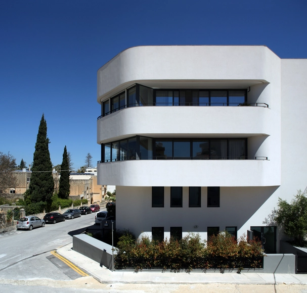 Threeplusone Apartments  / Valentino Architects - Exterior Photography, Office Buildings, Facade