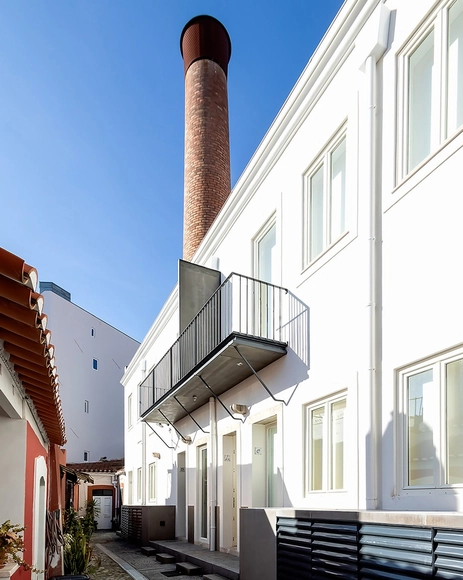 Casa Calçada de São Vicente 31-33 / DNSJ.arq - Fotografia de Exterior, Renovação