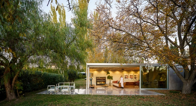 Loé Emocional. Vivienda en la naturaleza / Eduardo Martín Martín + Olympia Martín Gómez arquitectos asociados - Fotografía exterior, Casas, Jardín, Fachada, Sillas