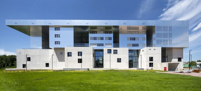 Centro de Aprendizagem e Inovação do Sudeste Europeu / SZA d.o.o - Fotografia de Exterior, Marcos E Monumentos, Fachada