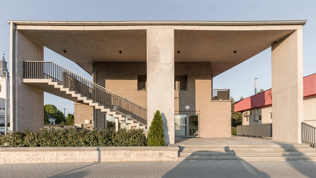 Centro de la ciudad de Gyermely / Gereben Marián Architects - Fotografía exterior, Renovación, Fachada