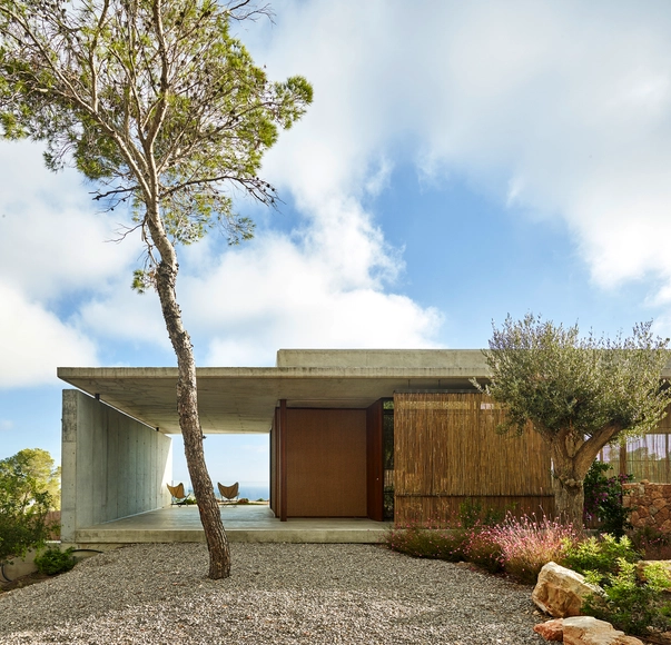 Casa Alegre / Jorge Vidal - Fotografía exterior, Casas, Jardín, Fachada, Puerta