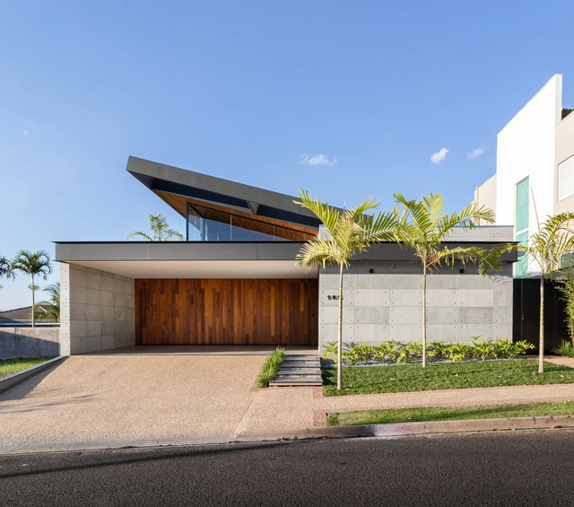 Casa PR / Laercio Fabiano Arquitetura - Fotografía exterior, Casas