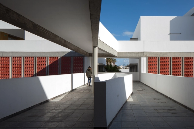 School Campus in Sousse / voieoff architectes + Atelier osmose - Exterior Photography, Schools , Facade
