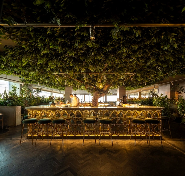 Restaurante Seen Lisboa / Sidney Quintela Architecture + Urban Planning - Fotografia de Exterior, Interiores De Restaurantes E Bares, Jardim, Fachada, Cerca, Banco, Cadeira