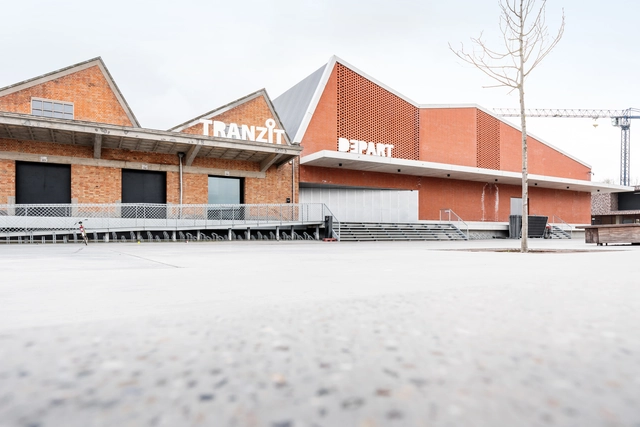 Salão de eventos DEPART / B-architecten - Fotografia de Exterior, Comunitário, Fachada