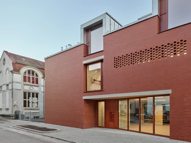 Jardín infantil en Oetztaler Strasse / se\arch architekten - Fotografía exterior, Kindergarten