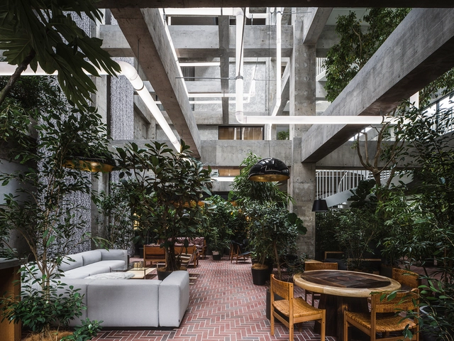 Green Interiors Trends From Around The World - Featured Image