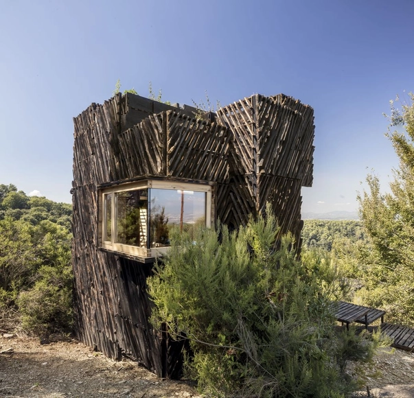 The Voxel – Una cabaña de cuarentena / Valldaura Labs - Fotografía exterior, Casas, Fachada
