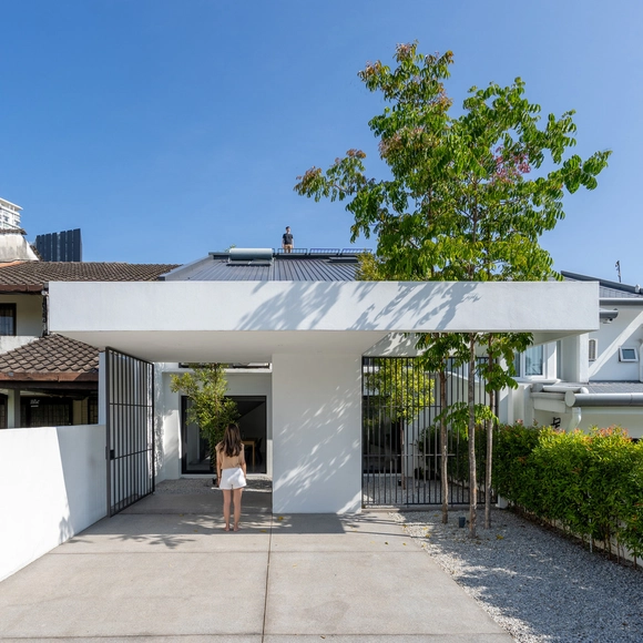 Ottiqa House / Fabian Tan Architect - Exterior Photography, Houses, Door