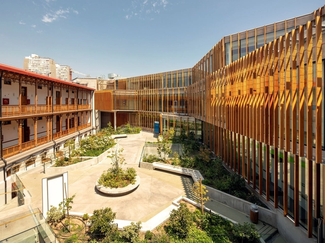 Centro Comunitario de Salud Matta Sur / luis vidal + arquitectos - Fotografía exterior, Centro Comunitario
