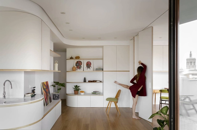 SMM Penthouse / Anna Solaz - Estudi d'Arquitectura + CRUX arquitectos - Fotografía interior, Ampliación, Cocina, Puerta, Sillas, Mesas, Encimera