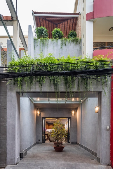 四世同堂，越南第四区住宅 / SEMBA VIETNAM - 建筑图, 独立住宅, 门