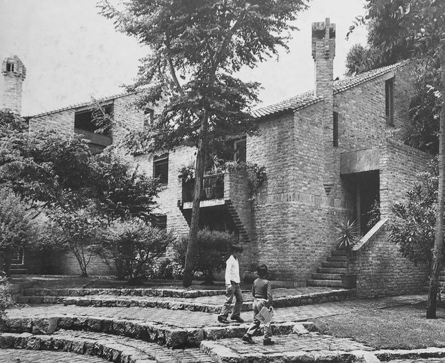 Consagrar y excluir: el canon en disputa de la arquitectura moderna en Colombia - Imagen Principal