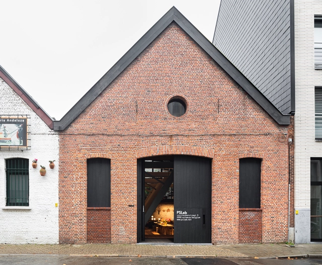 PSLab Offices / B-architecten - Exterior Photography, Offices Interiors, Door