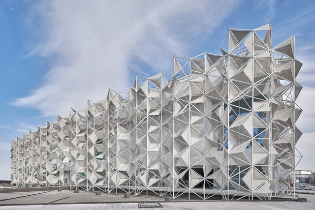 Japan Pavilion Unfolds an Intricate Tridimensional Facade for Expo 2020 Dubai - Featured Image