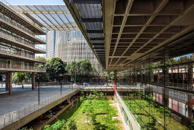 A arquitetura dura mais que os homens e deve aceitar transformações: entrevista com Francisco Spadoni - Imagem de Destaque