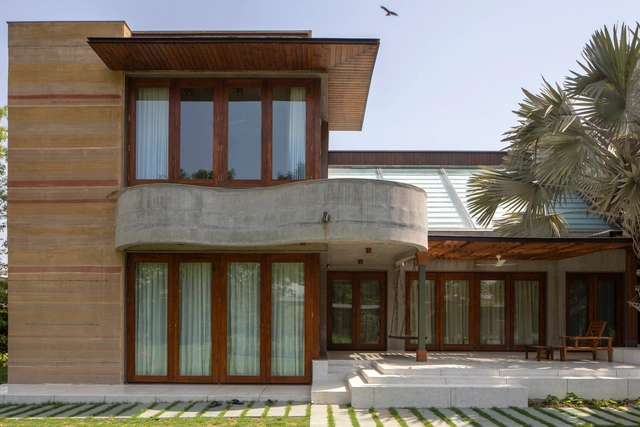 Meethi-Mishti nu Mati Ghar / SferaBlu Architects + Naman Shah Architects - Exterior Photography, Houses, Facade