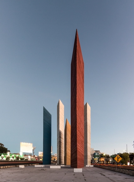 Clássicos da Arquitetura: Torres de Satélite / Luis Barragán - Fotografia de Exterior, Estruturas E Instalações, Fachada
