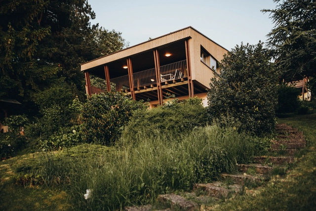 瑞士老宅修复，山坡上倾斜的家/ Bauatelier Metzler - 建筑图, 更新项目