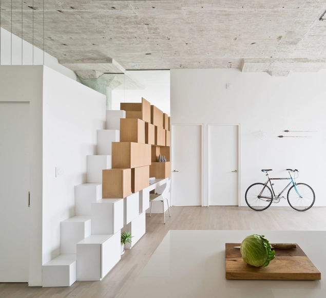 Intercaladas, móveis ou retráteis: soluções de escadas para espaços reduzidos - Imagem de Destaque