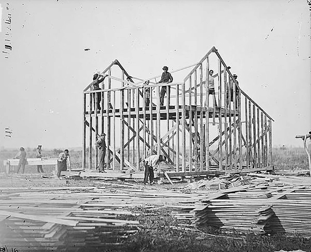 El pabellón de Estados Unidos en la Bienal de Venecia de 2021, curado por Paul Andersen y Paul Preissner, explora la construcción de madera local - Imagen Principal