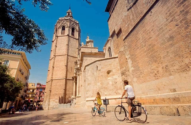 Valencia: World Capital of Design 2022 - Featured Image