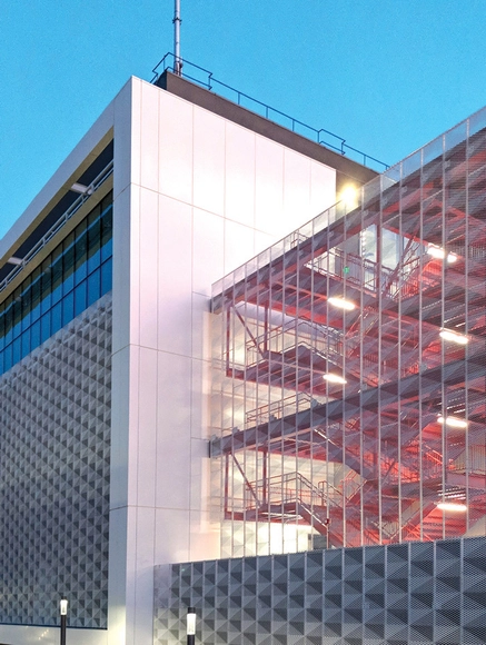 Structurally Integrated Metal Panel System for Building Façades - Featured Image