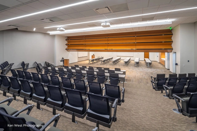 Vertical Partitions Redefine Spaces Quickly, Easily, and with Style - Featured Image