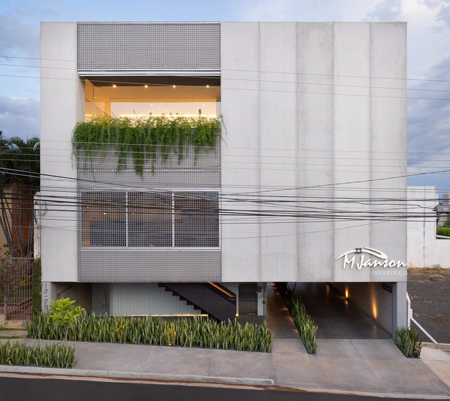 Clínica MJanson Ortodontia / Caracho Arquitetos - Fotografia de Exterior, Clínica Odontológica, Fachada