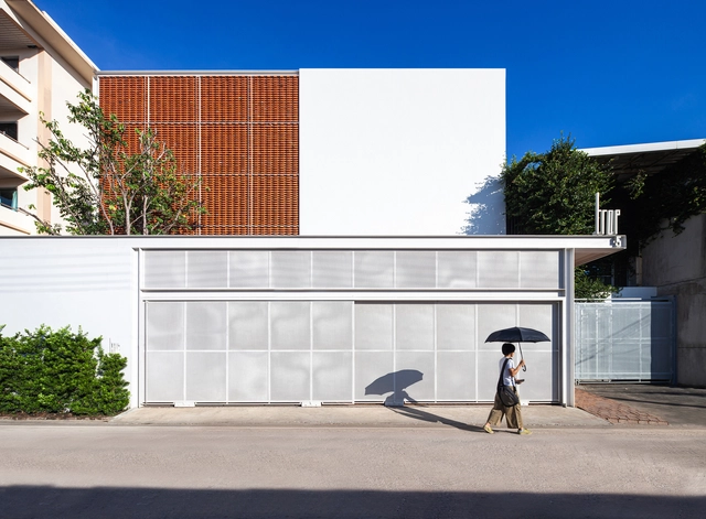 Nueva Oficina T.R.O.P / Junsekino Architect and Design - Fotografía exterior, Edificio De Oficinas