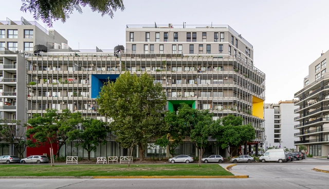 Viviendas para la Villa Olímpica, edificios UG4-P2  y UG4-P3 / Martín Szydlowski + Edgardo Barone + Mariana Baulán - Fotografía exterior, Apartamentos, Fachada