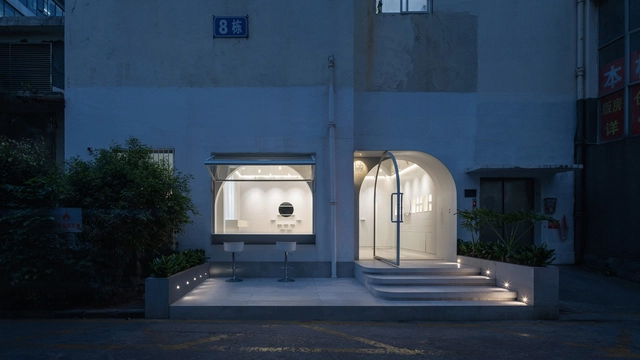 Lab O.C.O Gallery / fabersociety - Exterior Photography, Retail Interiors, Door, Facade, Stairs