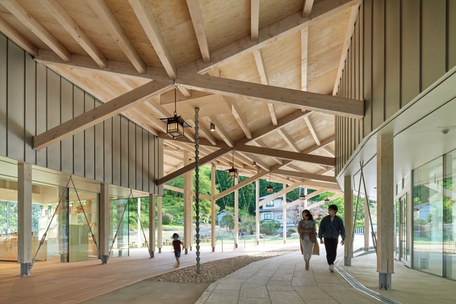路过岩沼市神社休息区 / Kazuya Saito Architects - 室内图, 酒店建筑, 表皮, 梁