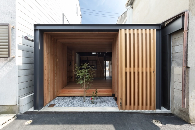 Casa cerca de Demachiyanagi / atelier Luke - Fotografía exterior, Renovación