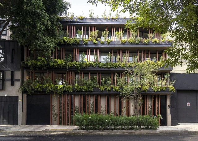 Edificio Cova07 / DFArquitectos - Fotografía exterior, Residencial, Patio interior, Fachada, Puerta, Balcón