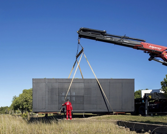  ¿Arquitectura construida en fábricas? 10 casas prefabricadas y sus detalles constructivos  - Imagen Principal