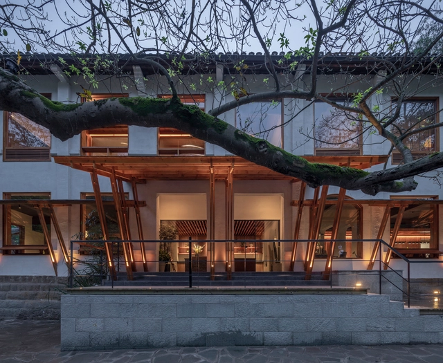 Yuanmen Primary School Renovation / JiuQiHuaXia Atelier KAI + SILOxDESIGN - Exterior Photography, Hotels Interiors, Facade