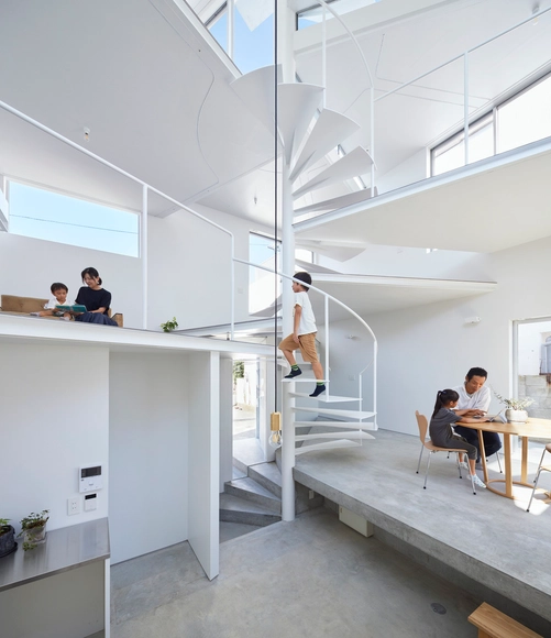 Casa en Goshikiyama / Tomohiro Hata Architect and Associates - Fotografía interior, Casas, Sillas