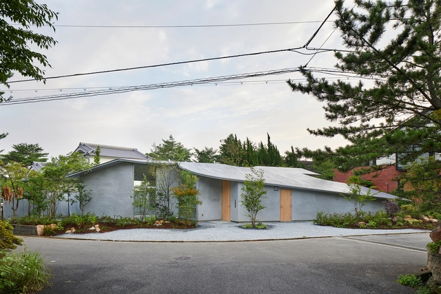 打开屋顶，花园之家 / 畑友洋建筑设计事务所 - 建筑图, 独立住宅