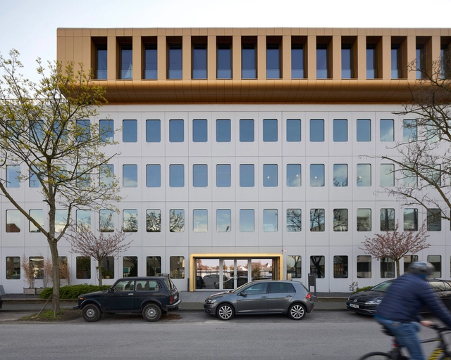 Edificio de oficinas WERFT 16 / Kresings Architektur - Fotografía exterior, Ampliación