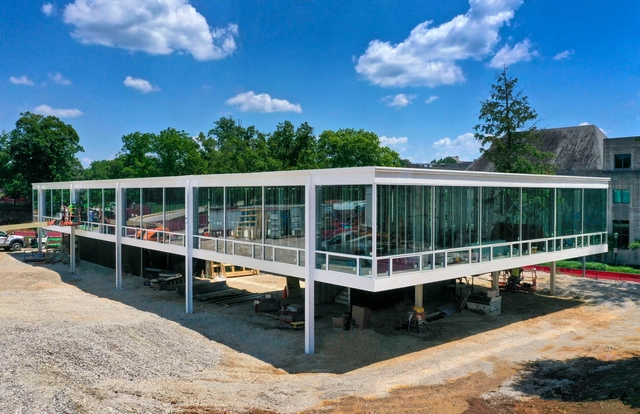 Un diseño olvidado de Mies van der Rohe se está construyendo en el campus de la Universidad de Indiana - Imagen Principal