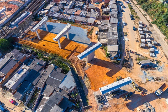 Parem de construir viadutos para resolver problemas de mobilidade - Imagem de Destaque