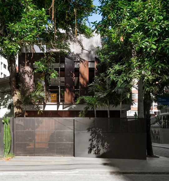 Casa Luís Delfino / Pimont Arquitetura - Fotografía exterior, Casas, Fachada