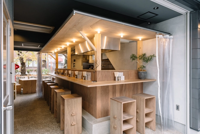 Ramen Yuko / Yasuhiro Sawa Design Office - Interior Photography, Restaurant, Kitchen, Table, Chair, Countertop