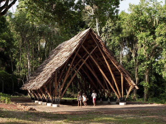 Ocuyrey Guarani MBYA Community Hall / Julio Ignacio Paez - Exterior Photography, Community Center